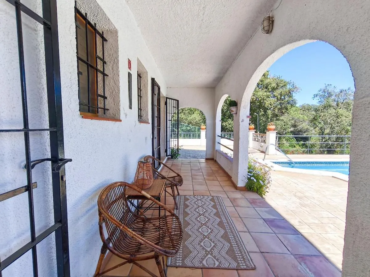 Hébergement de vacances Villa Marie, 8 Pers, Green Zone, Private Vilobi D'onyar