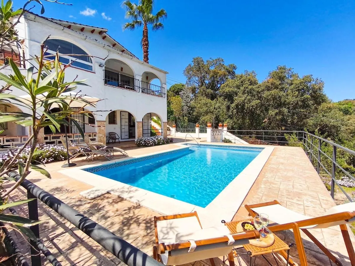 Villa Marie, 8 Pers, Green Zone, Private Vilobi D'onyar Hébergement de vacances